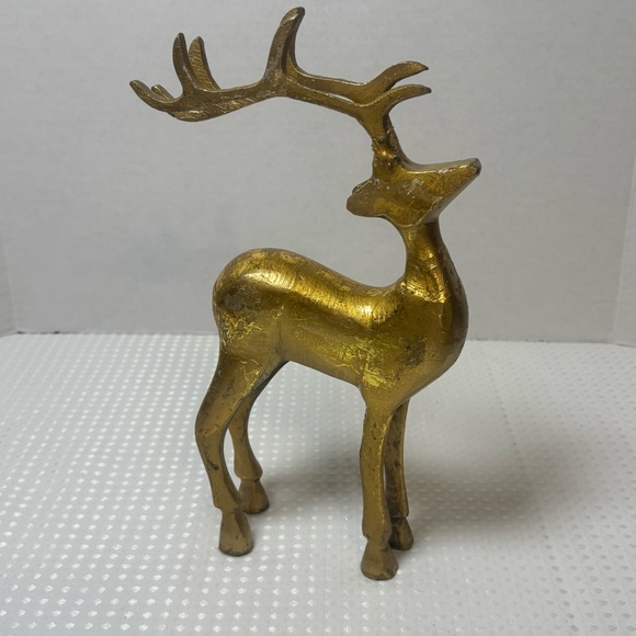 Decorative Metal Reindeer Figurines Set of 3 Gold Silver Black